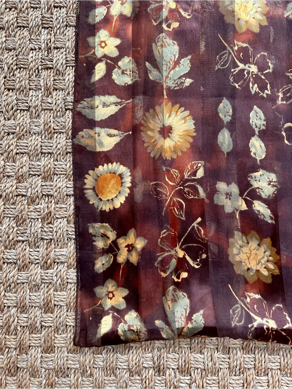 Three scarf bundle - Picture 4 of 9